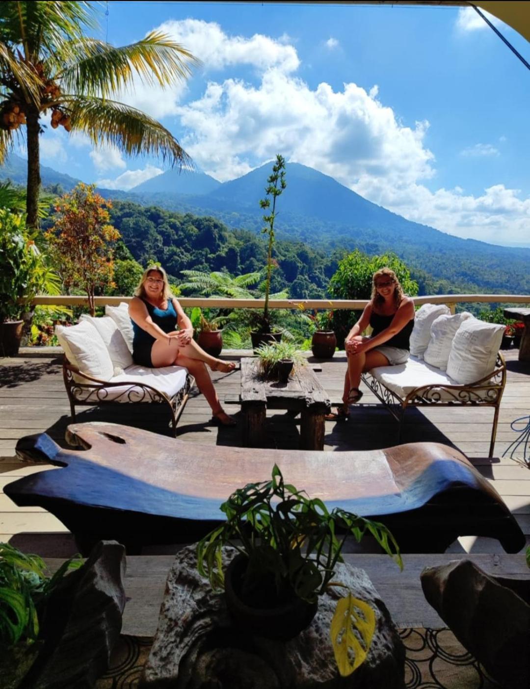 Dwan Tea Mountain Side Bed & Breakfast จาตีลูวีห์ ภายนอก รูปภาพ