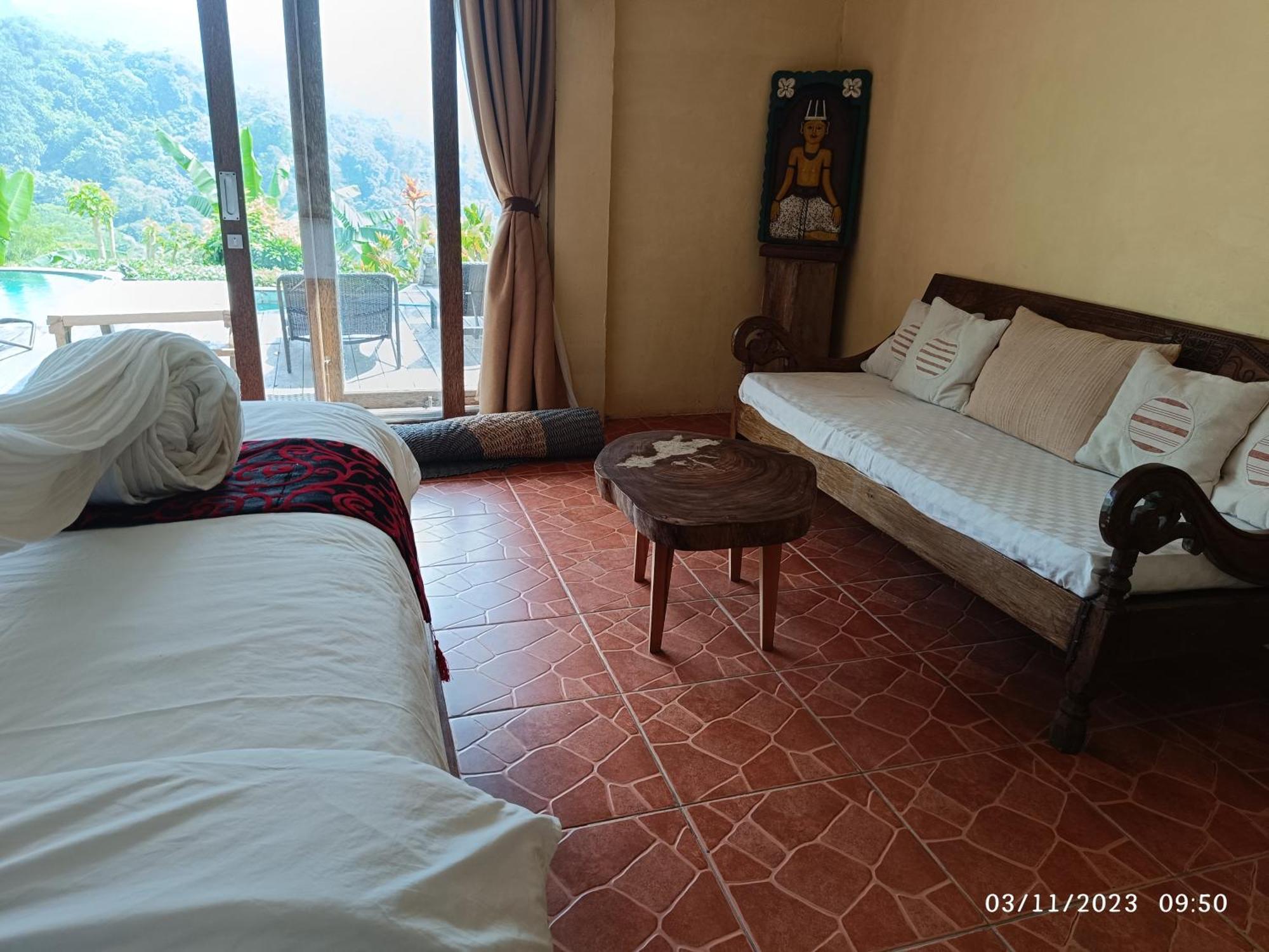 Dwan Tea Mountain Side Bed & Breakfast จาตีลูวีห์ ห้อง รูปภาพ