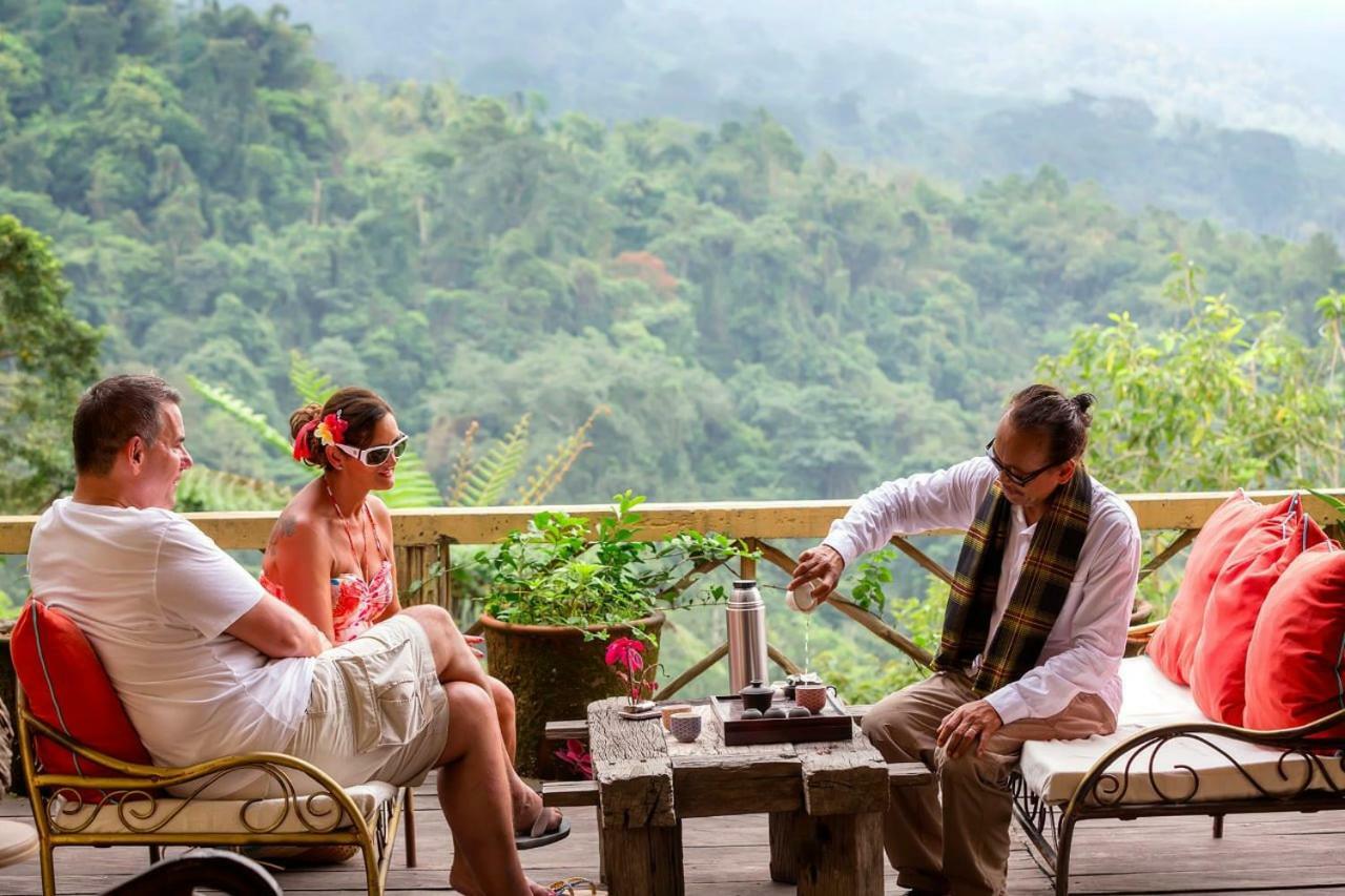Dwan Tea Mountain Side Bed & Breakfast จาตีลูวีห์ ภายนอก รูปภาพ