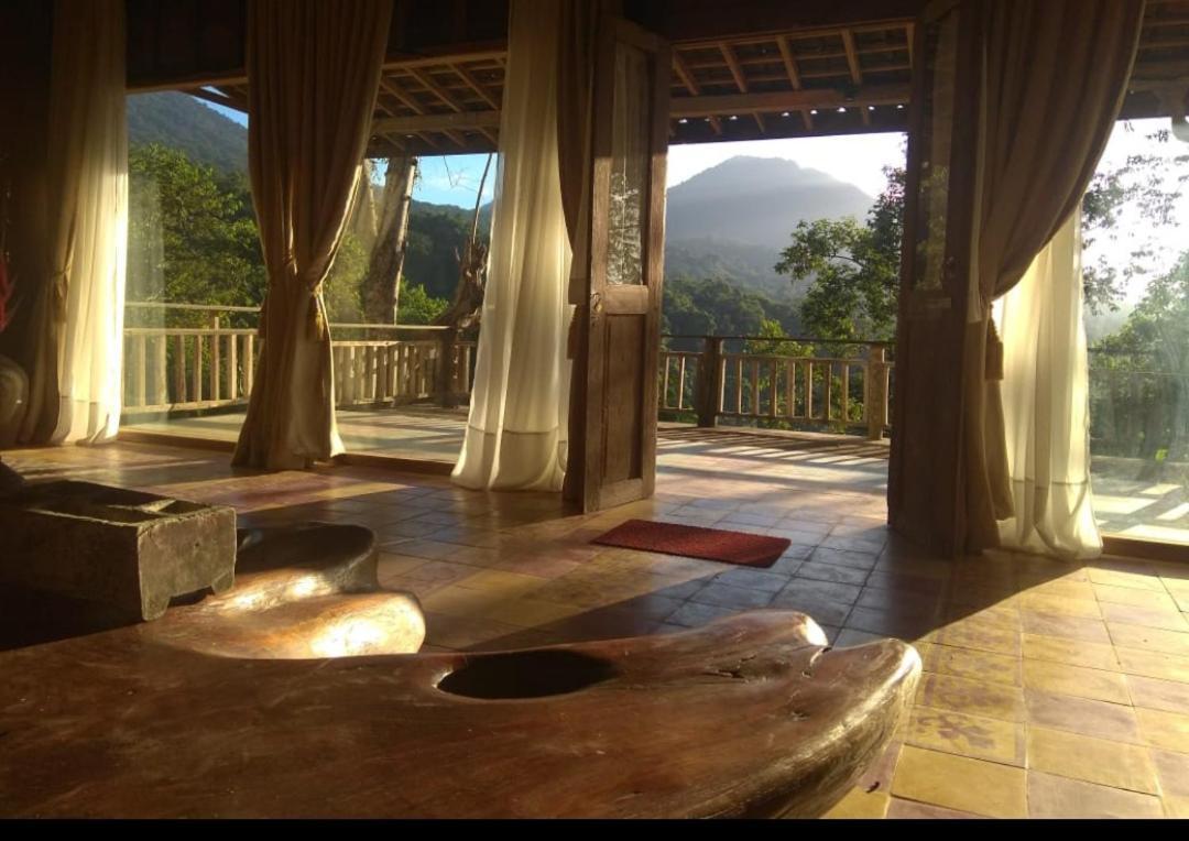 Dwan Tea Mountain Side Bed & Breakfast จาตีลูวีห์ ภายนอก รูปภาพ